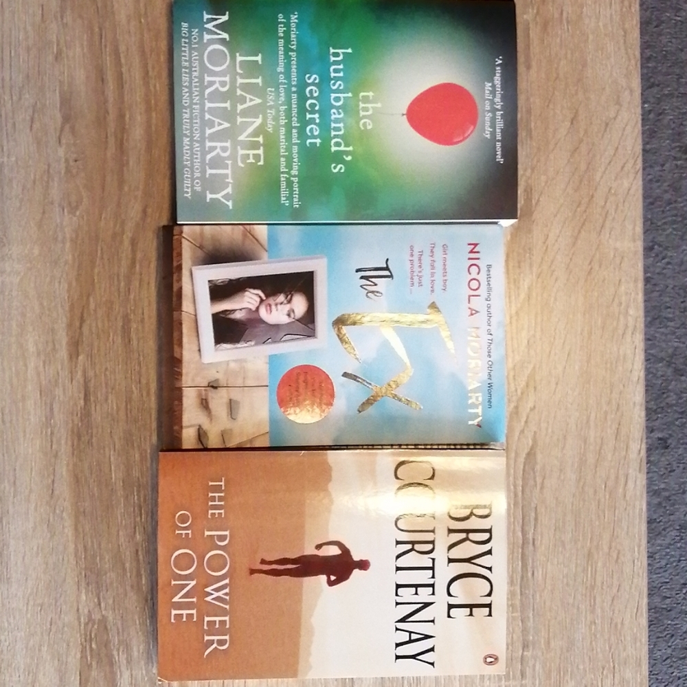 Amazing Books - Picture 2 of 6